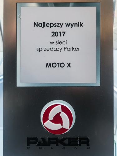 
                                                                                                Moto-X z kolejnym wyróżnieniem za 2019 rok
                                                                                        