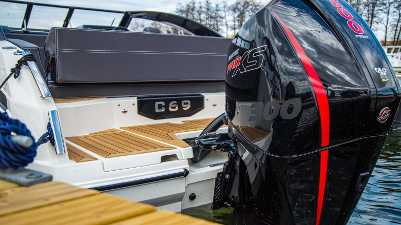 
                                                                                                Testujemy na wodzie silnik Mercury F300 ProXS V8 4,6L
                                                                                        