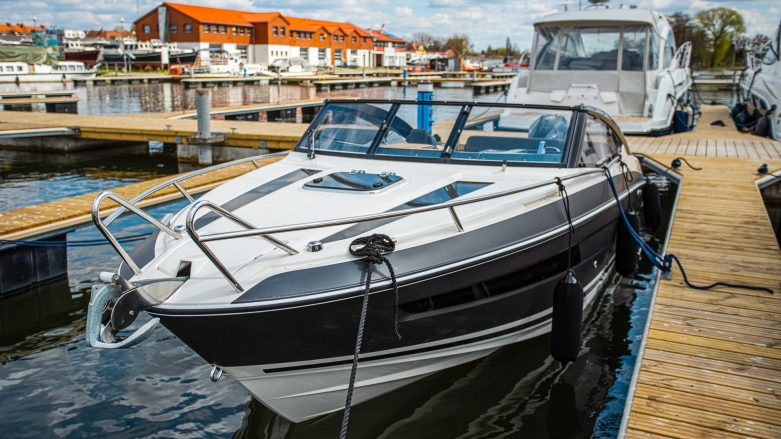 
                                                                                                Testujemy na wodzie silnik Mercury F300 ProXS V8 4,6L
                                                                                        