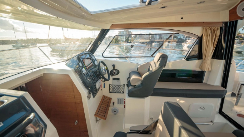 
                                                                                                750 Cabin Cruiser
                                                                                        