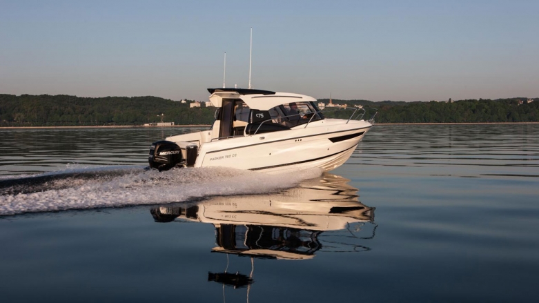 
                                                                                                750 Cabin Cruiser
                                                                                        